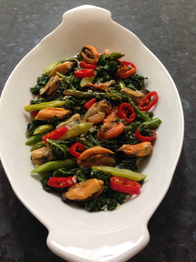 Mussels kale and asparagus stir fry.jpg