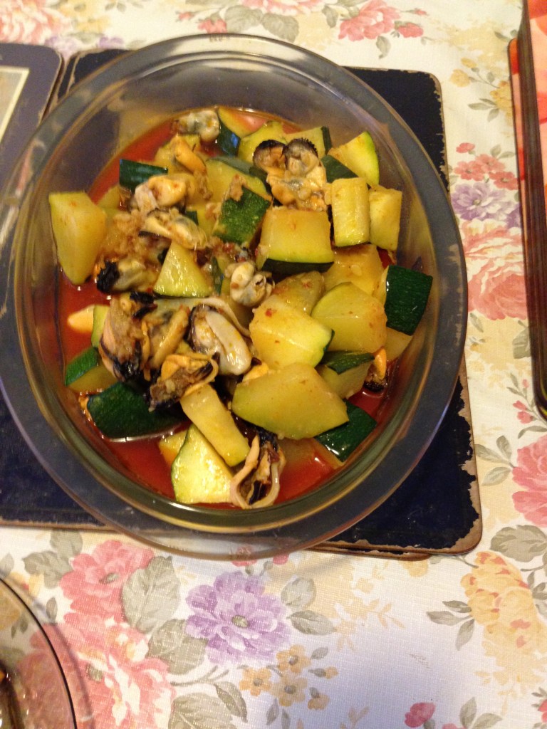 Tom yum zucchini mussels.jpg